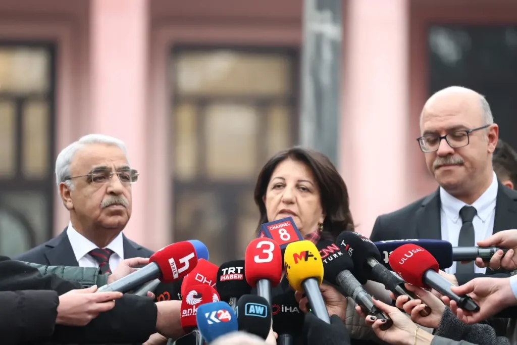 DEM Parti, Adalet Bakanı’yla Barış Toplantısı Düzenledi