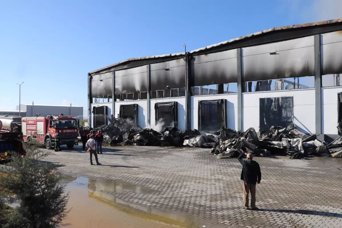 Denizli’de Çardak İlçesindeki Filtre Fabrikasında Büyük Yangın