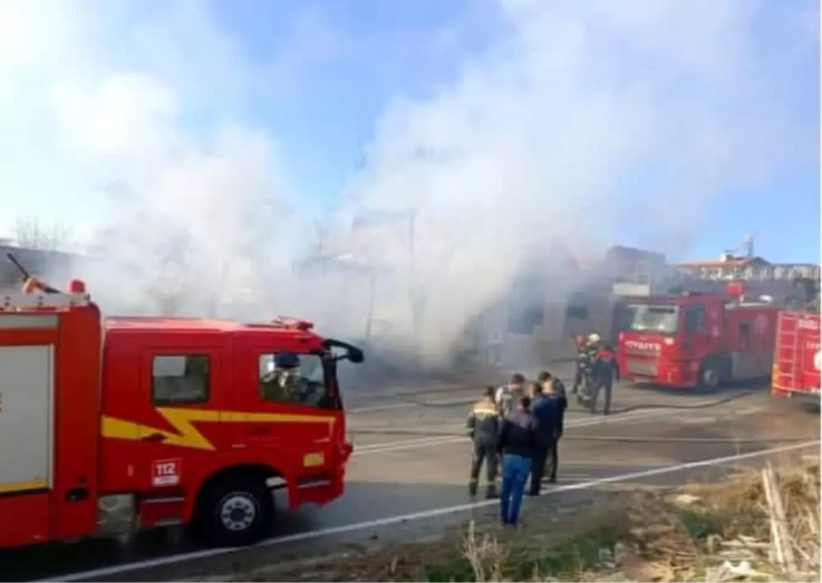 Denizli’de Yangın: Serinhisar’daki İş Yeri Tamamen Kullanılamaz Hale Geldi