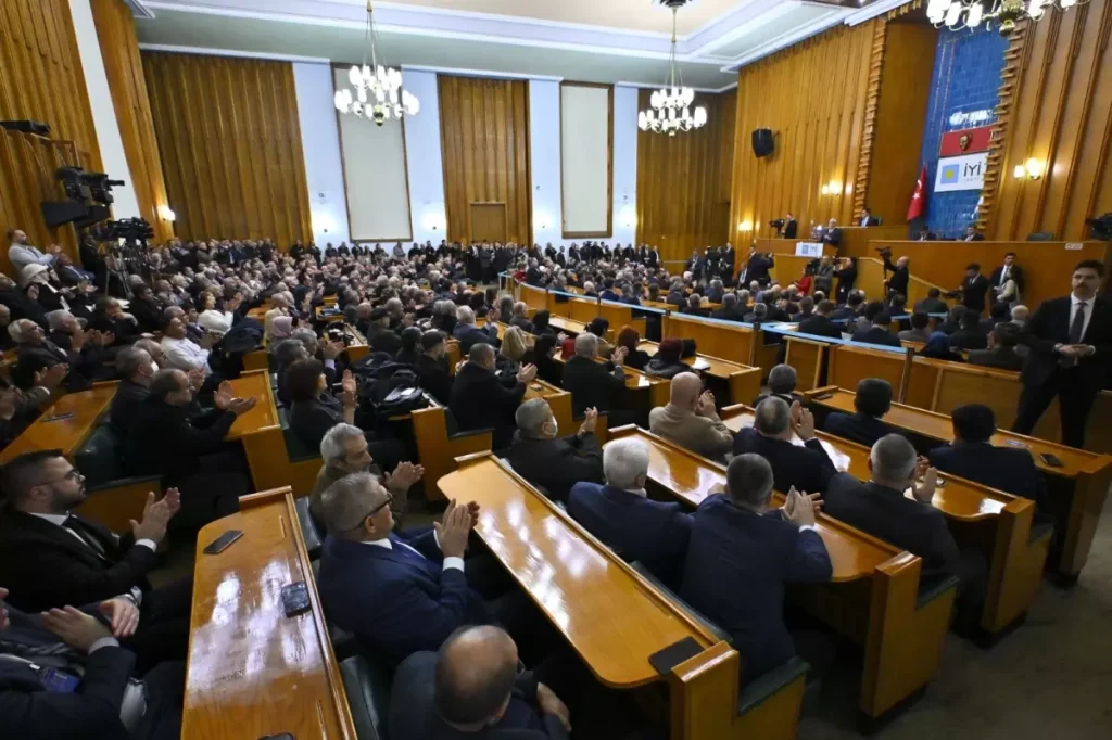 Dervişoğlu: Teröristi ya enterne edersiniz ya da cezaevine entegre edersiniz