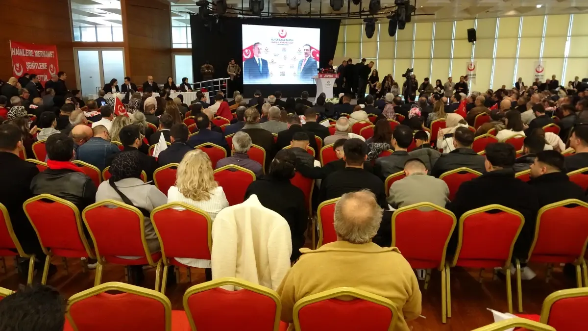 Destici’den Papa’nın İznik Ziyareti Üzerine Sert Açıklamalar: “Gözler hâlâ İznik’te ve Ayasofya’da!”