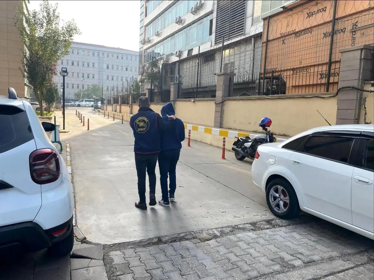 Diyarbakır’da 76 Mahkum Yakalandı