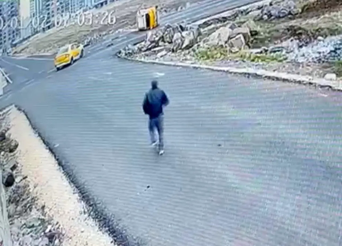 Diyarbakır Kayapınar’da Tali Yoldan Çıkan Ticari Taksi ile Ana Yolda Çarpışma