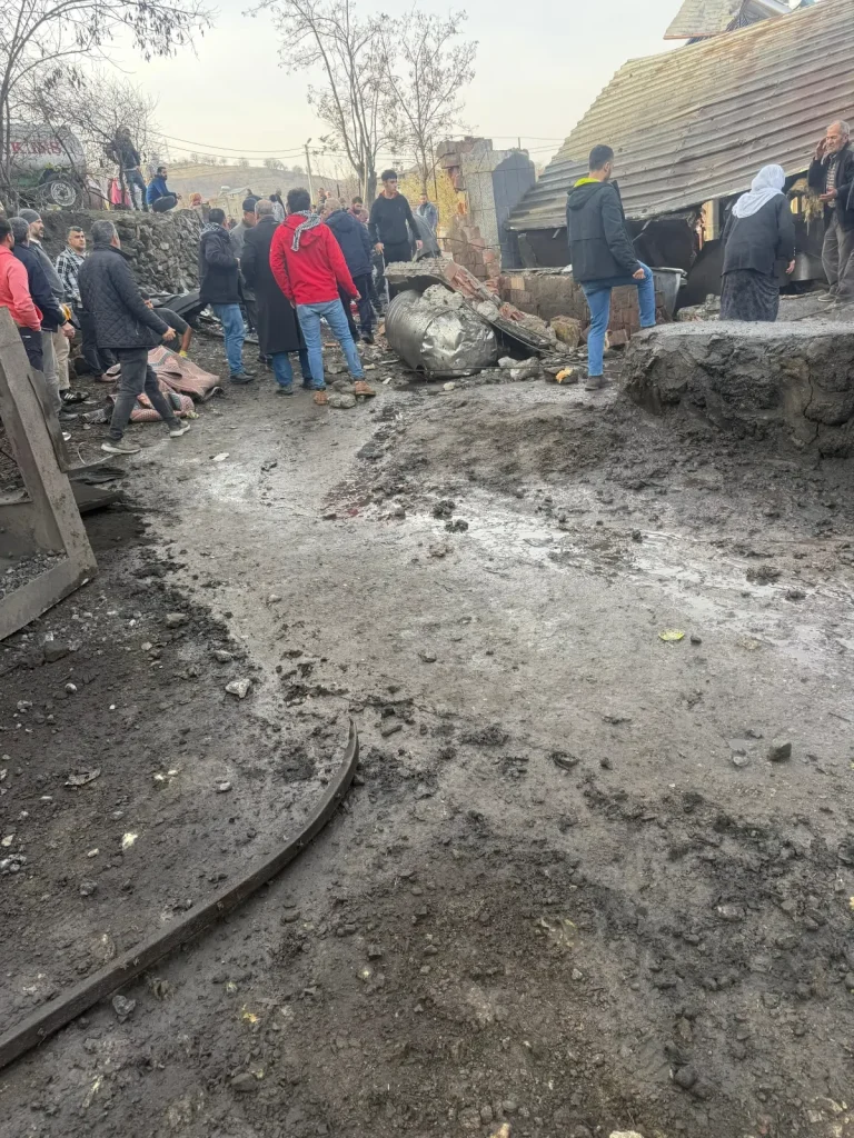 Diyarbakır’da Çermik Peynir Tesisinde Şiddetli Patlama: 6 Yaralı, İki Ağır Hastaneye Sevk Edildi