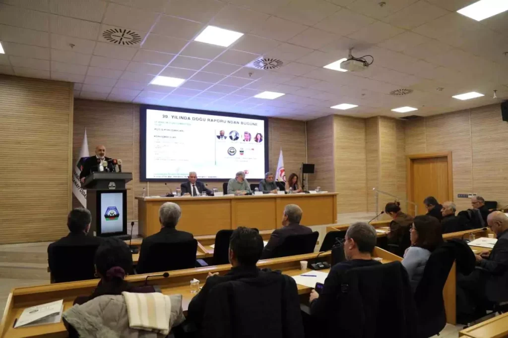 Diyarbakır’da ‘Doğu Sorunu’ Paneli