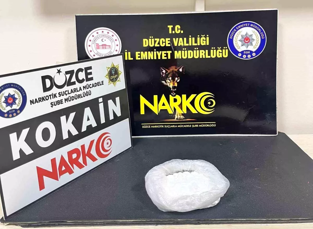 Düzce’de Otobüste 650 Bin TL’lik Uyuşturucu Ele Geçirildi