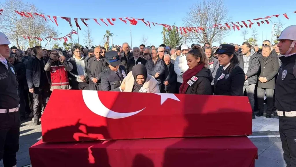 Düzce, şehit Turgut Külünk’ü son yolculuğuna uğurluyor: Şehidin kardeşinden yürek yakan sözler