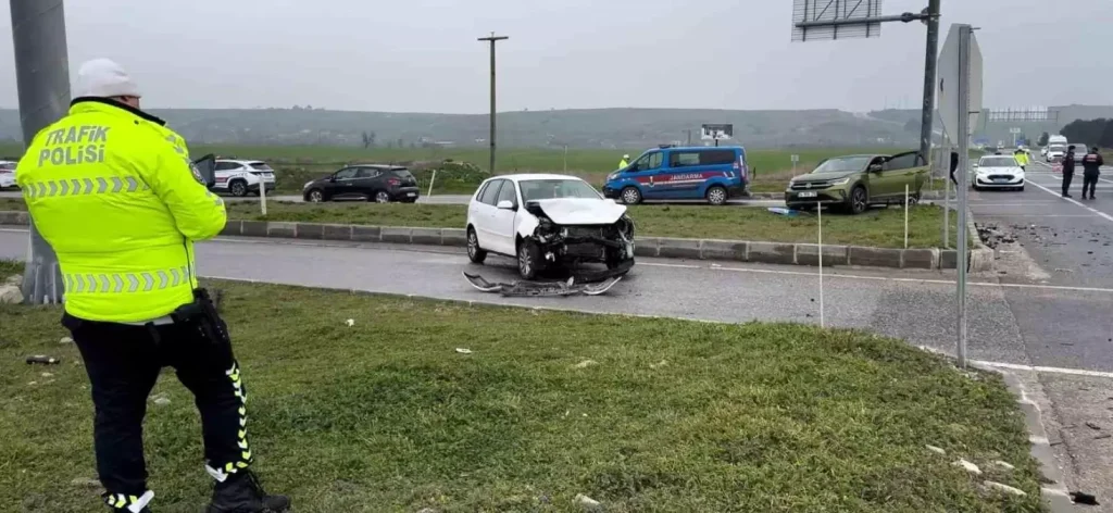 Edirne Kırklareli Kavşağı’nda Şok Trafik Kazası: 7 Yaralı