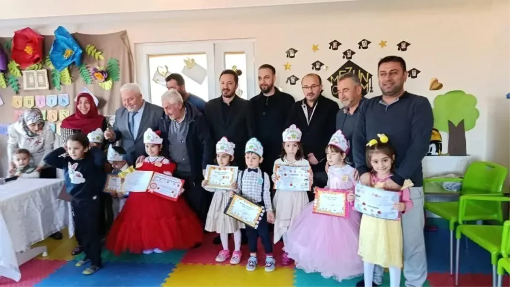 Minik Öğrenciye Kur’an’a Geçiş Programı Aydın Efeler’de Coşkuyla Gerçekleştirildi