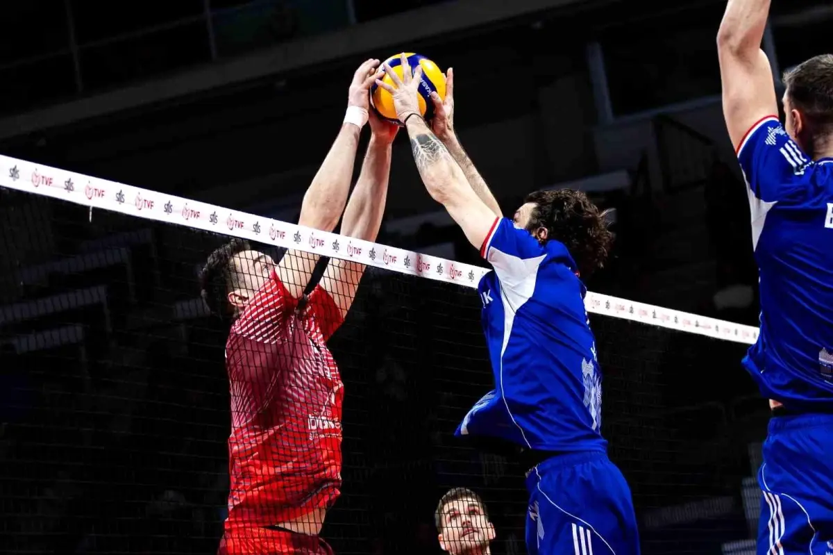 Halkbank, Ziraat Bankkart’ı 3-0 Mağlup Etti – Efeler Ligi’nde Çarpıcı Galibiyet