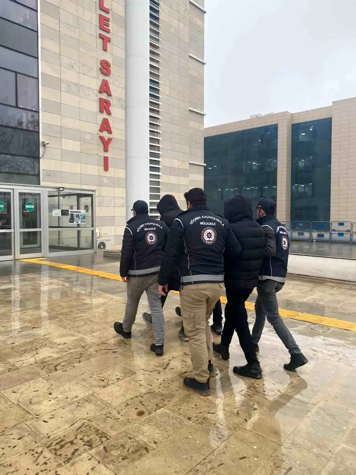 Elazığ’da 16 Düzensiz Göçmen Yakalandı