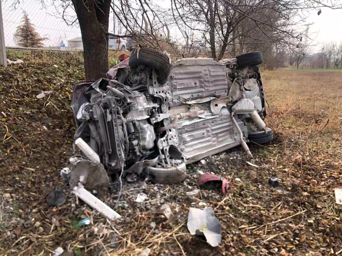 Elazığ’da Kaza: Otomobil Şarampole Uçtu