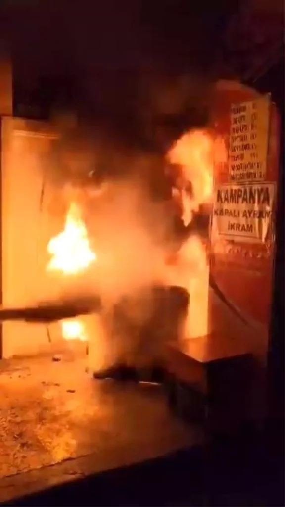 Elazığ’da Lokanta Yangını Kontrol Altına Alındı