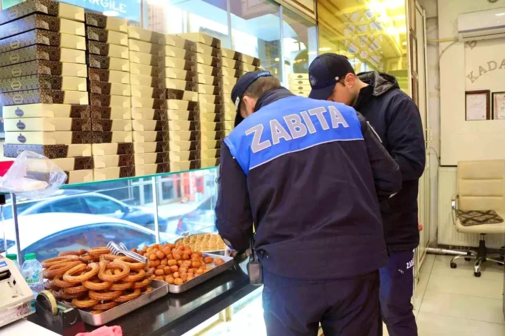 Elazığ’da Yılbaşı Öncesi Gıda Denetimlerinde Zabıta Ekipleri Hız Kesmedi!