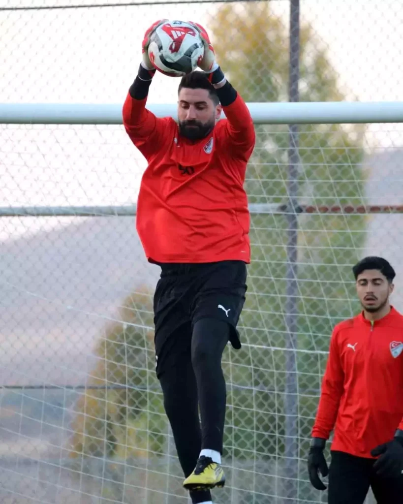 Elazığspor, Kaleci Muammer’e İzin Verdi