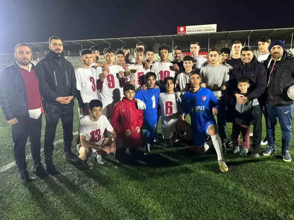 Elazığspor U16 Ligi’nde Namağlup Şampiyonluk Gururu
