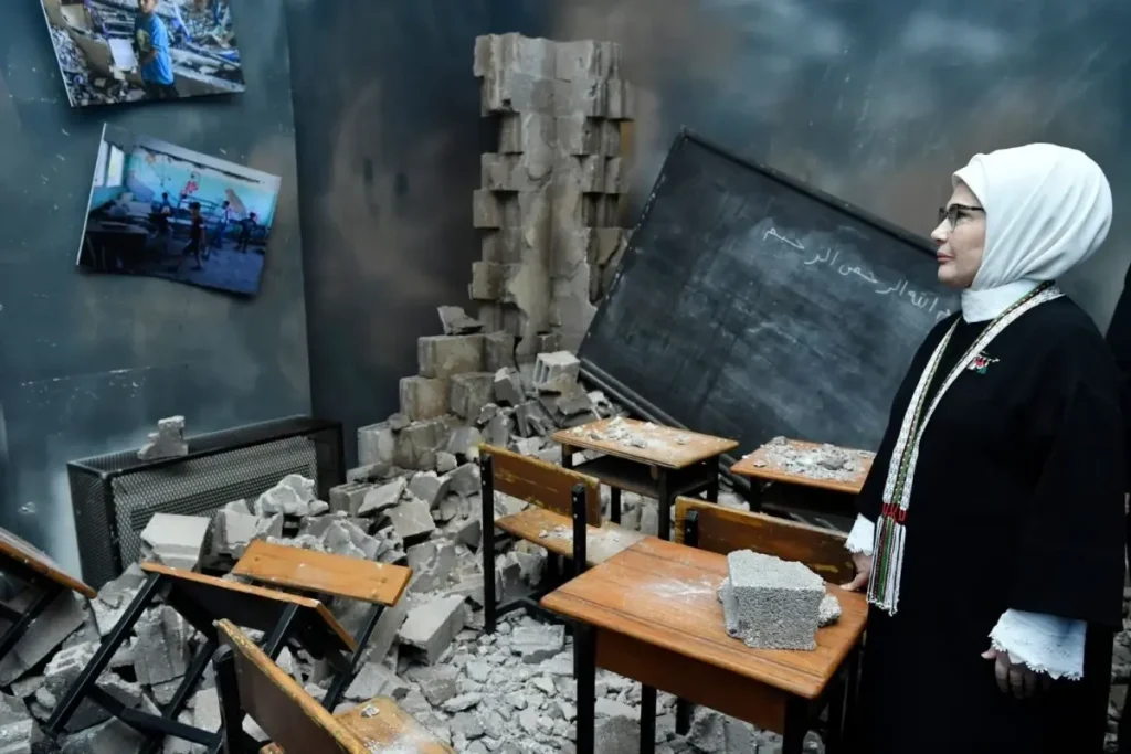 Emine Erdoğan, Nişantaşı’nda “Kalanlar” Filistin Sergisi Açılışında