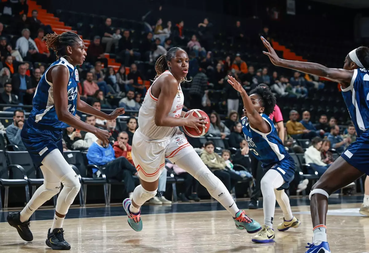 ÇİMSA ÇBK Mersin, Emlak Konut’u 84-78’lik Skorla Mağlup Etti