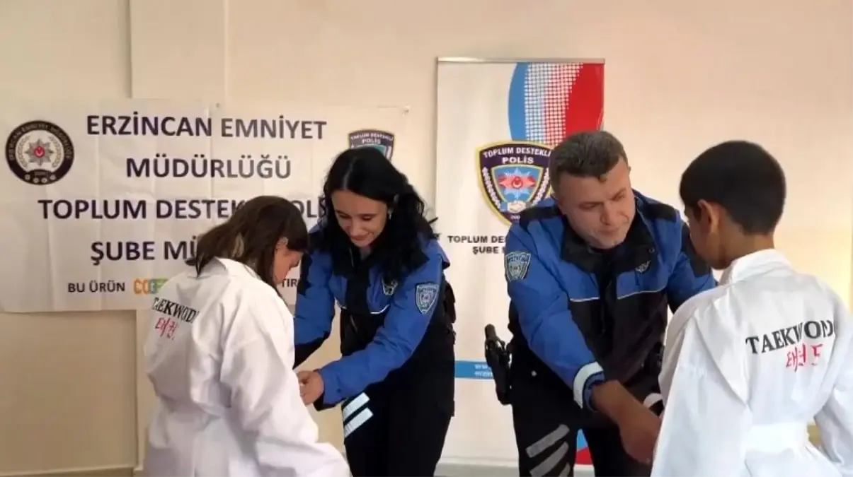 Göktürk İlkokulu’nda ÇOGEP Projesiyle 20 Çocuğa Tekvando Kıyafeti Hediye Edildi