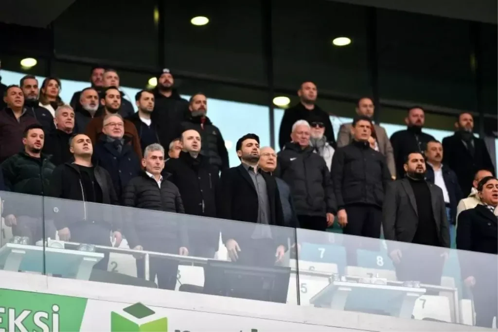 Enes Çelik’ten Sert Açıklamalar: Bursaspor’un Zaferi ve İddialara Yanıt