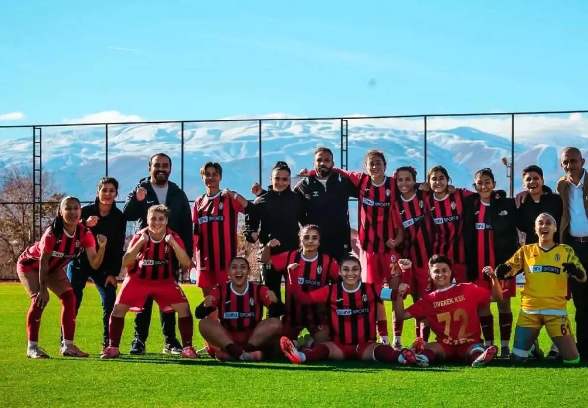 Siverek Kadınspor, Erzincan Gençler Gücü’nü 10-0 Mağlup Ederek Liderliğini Güçlendirdi