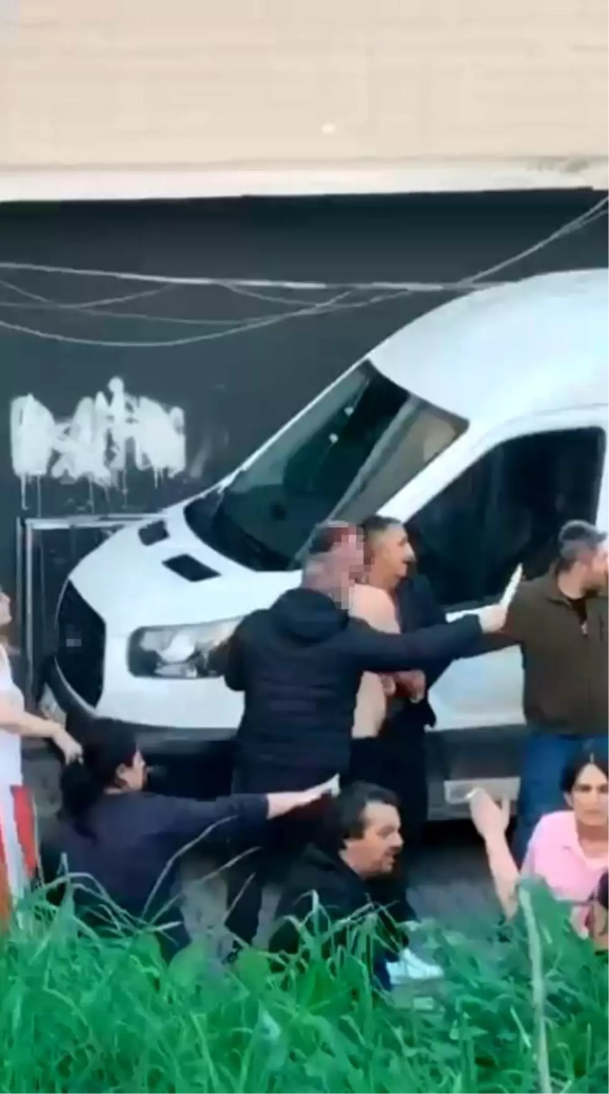 Esenyurt’ta Park Yeri Kavgası: Bıçaklar Konuştu