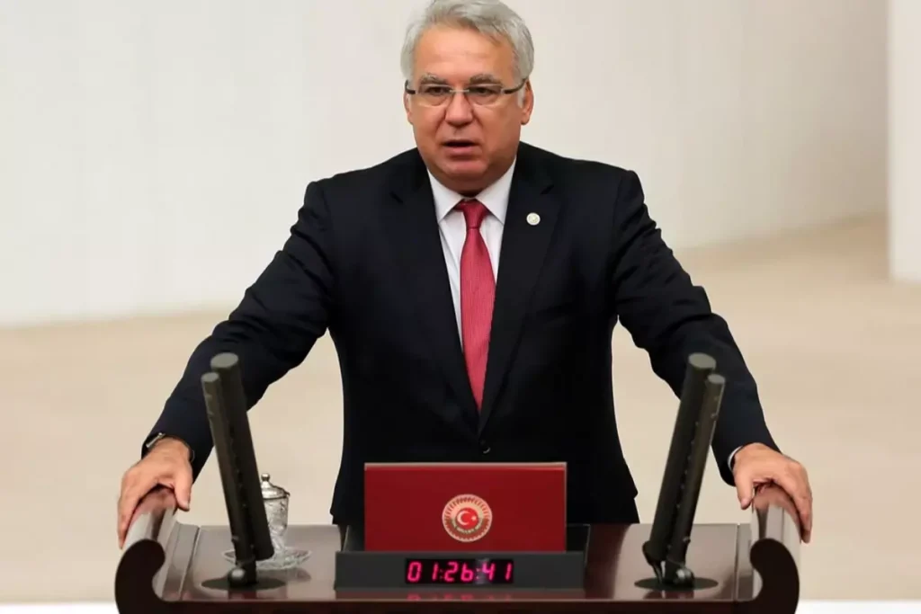 Eski AK Parti Milletvekili Hüseyin Kocabıyık Tahliye Edildi