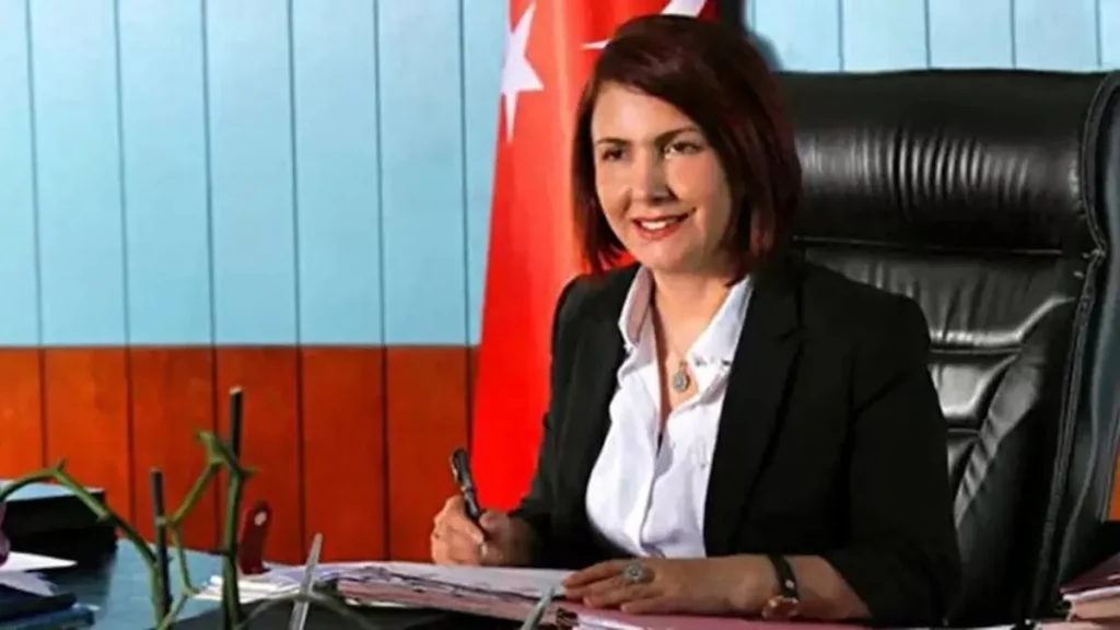 Eski Avcılar Belediye Başkanı Handan Toprak Benli’ye 10 yıl 5 ay hapis cezası