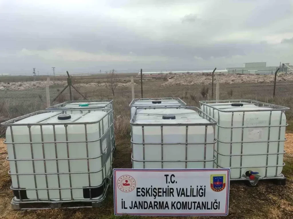 Eskişehir’de 5 Bin Litre Etil Alkol Ele Geçirildi