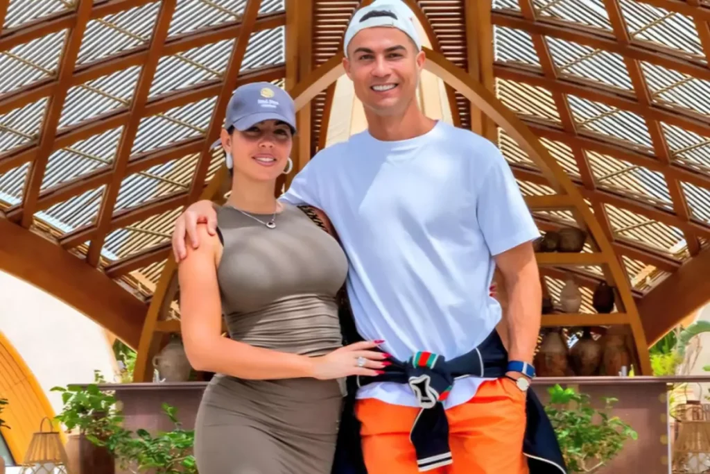 Evlilik için 10 yıl bekletmişti! Cristiano Ronaldo’dan kız arkadaşına servet değerinde hediye