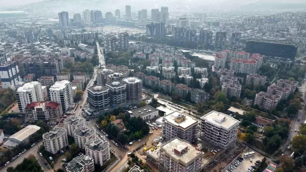 Bursa’nın Gayrimenkul Geleceği: Faiz Yükünden Kaçış ve İstanbul Yönüne Doğru Büyüme Stratejisi