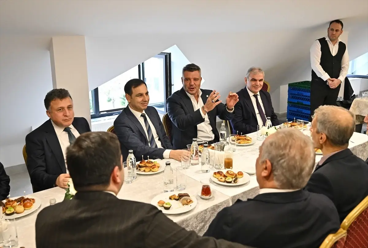 Saran’dan Gençlere Yatırım Vurgusu