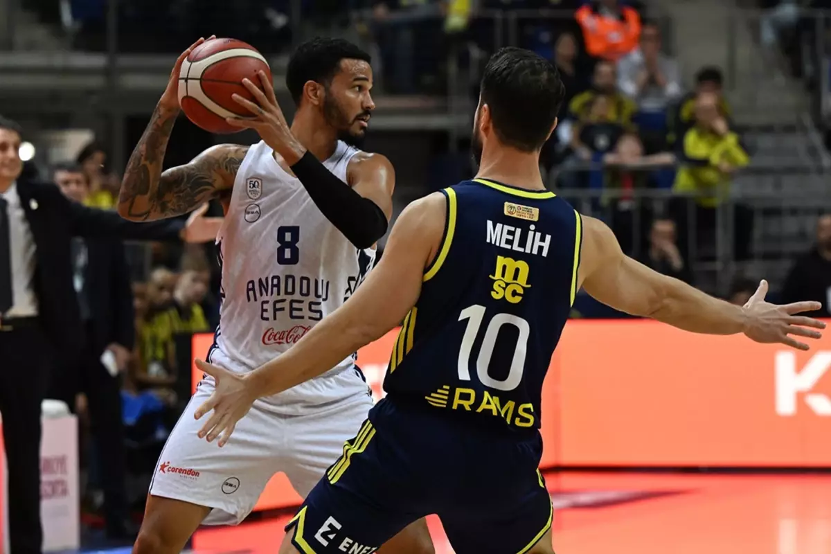 Fenerbahçe Beko, Anadolu Efes’i Uzatmalarda Devirdi