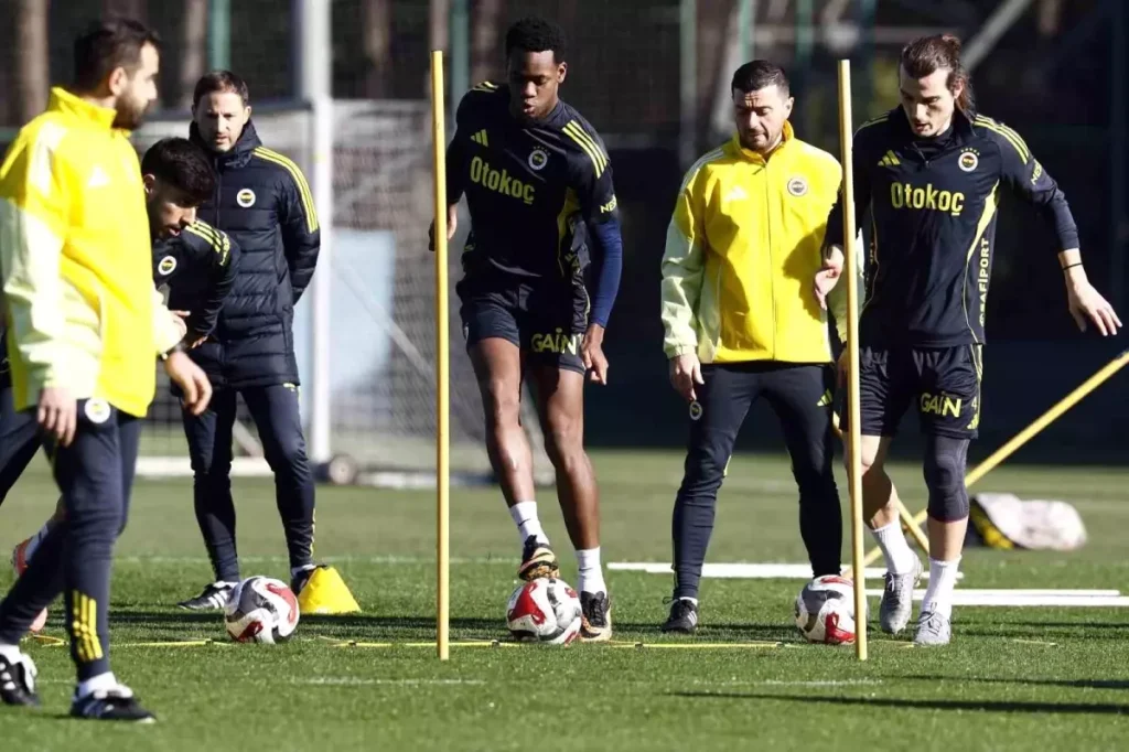 Fenerbahçe, Eyüpspor Maçına Hazırlıklarını Hızla Sürdürüyor