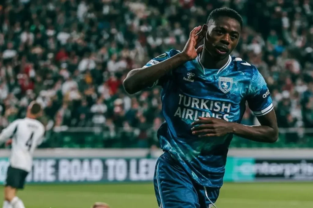 Fenerbahçe, Musaba ile 3,5 Yıllık Sözleşme İmzaladı!