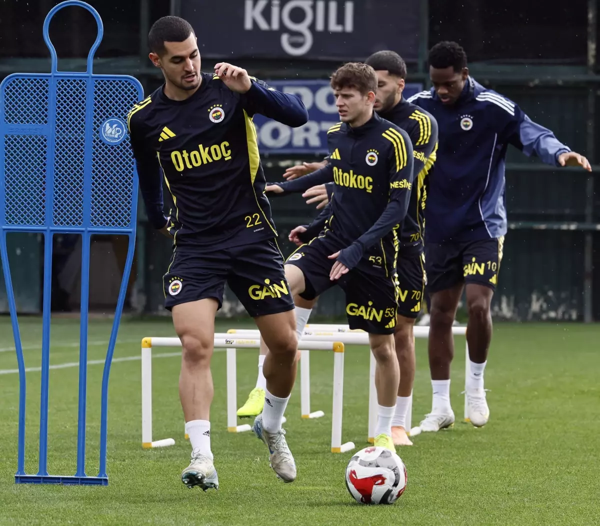 Fenerbahçe, Konyaspor Maçına Hazırlıklarını Hızlandırıyor