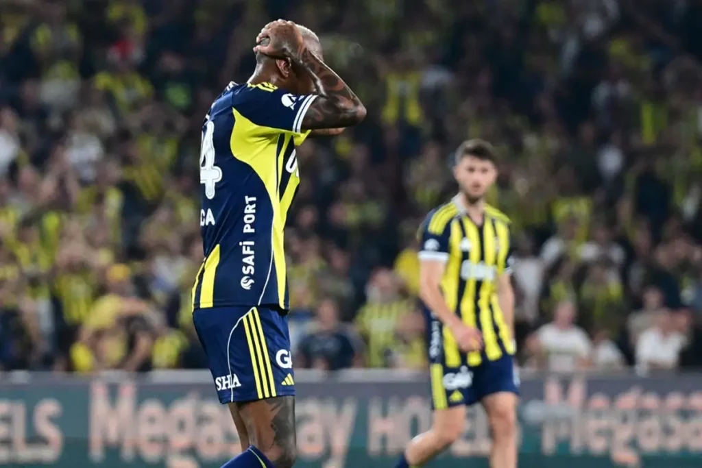 Fenerbahçe’ye Anderson Talisca’dan Kötü Haber: 3‑4 Hafta Sahalardan Uzak!