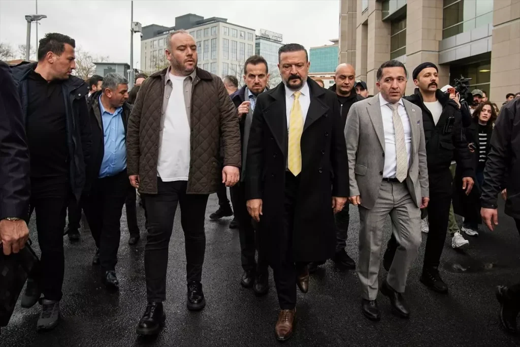 Fenerbahçe Yönetimi Sadettin Saran’a Güvendi