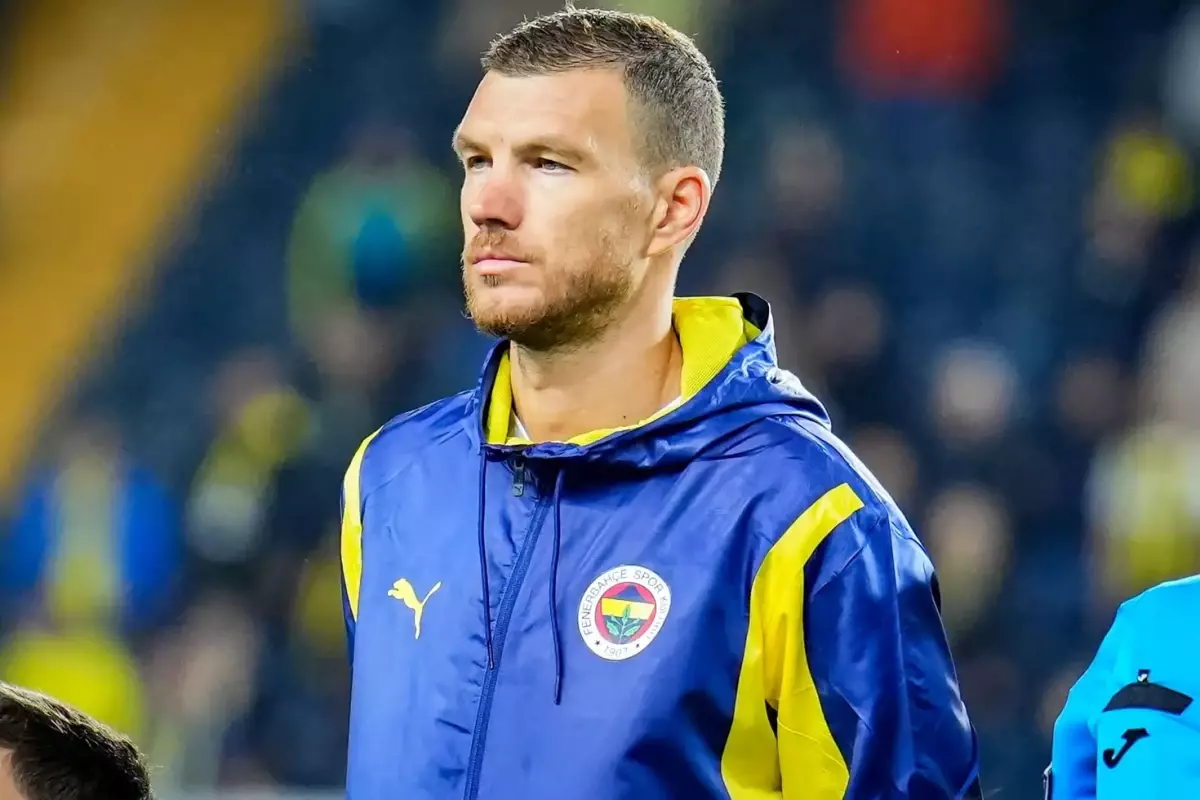 Fiorentina macerası kısa sürdü! İşte Dzeko’nun yeni takımı