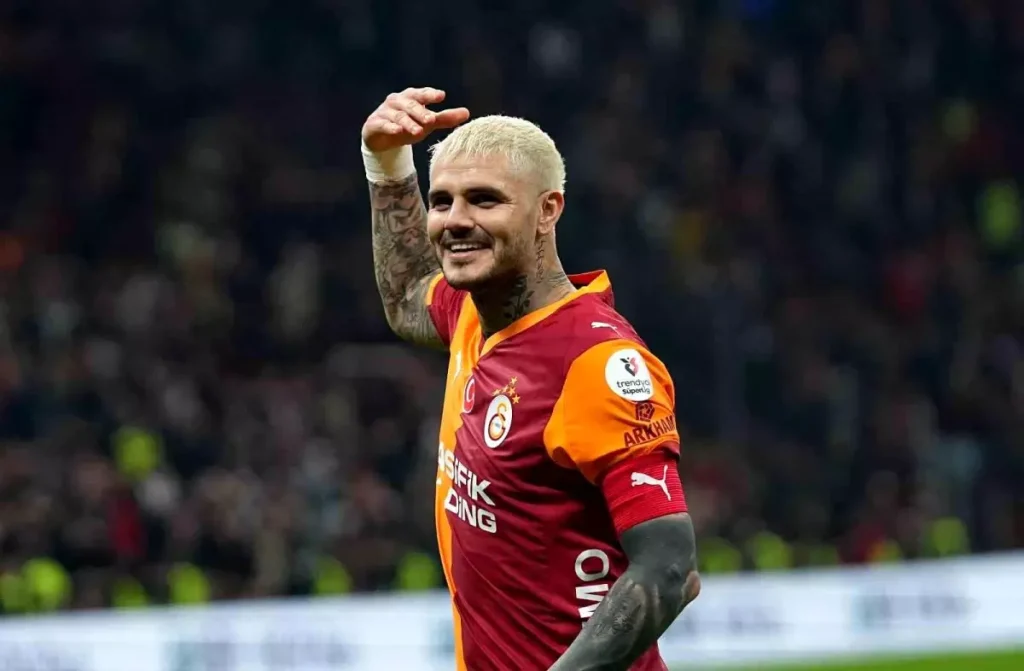 Icardi’den Taraftara Üçlü