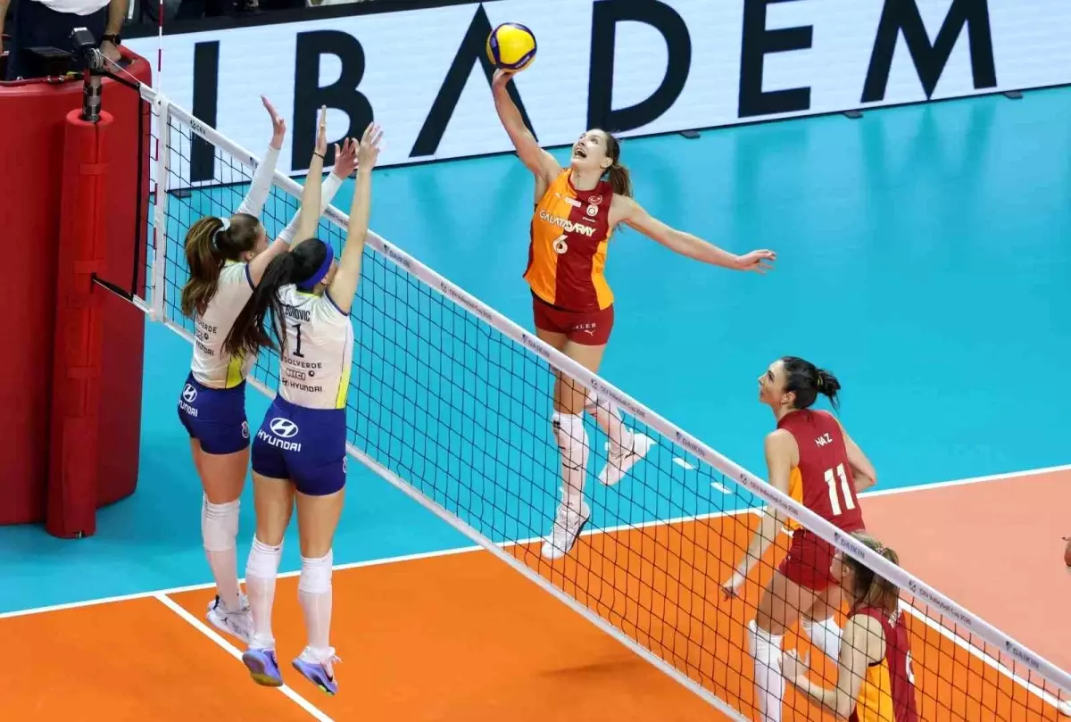 Galatasaray Kadın Voleybol Takımı 8’li Finallere Yükseldi