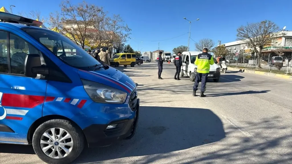 Gaziantep’te Jandarma’dan ‘Huzurlu Okul Önleri’ Operasyonu