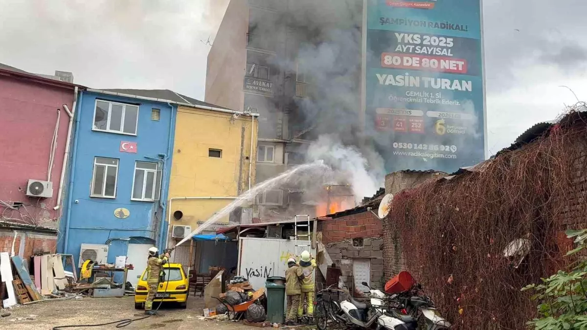 Gemlik’te Pide İmalathanesinde Yangın Paniği