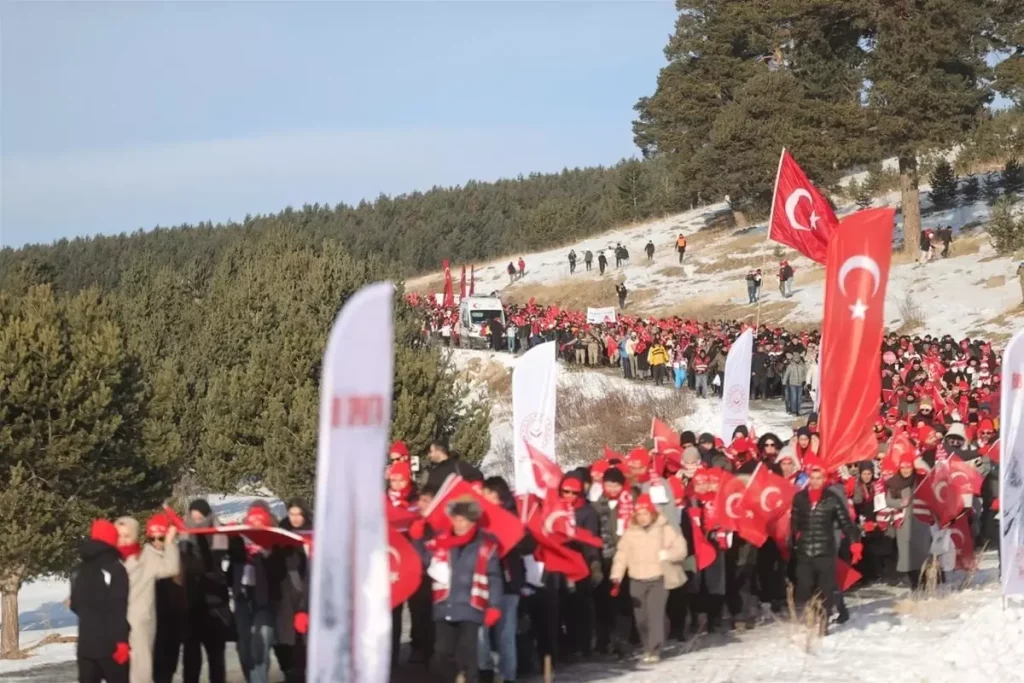 Gençlik ve Spor Bakanlığı, Sarıkamış Şehitlerini Anma Yürüyüşü ve Etkinlikleriyle Tarihe Yolculuk Yapıyor