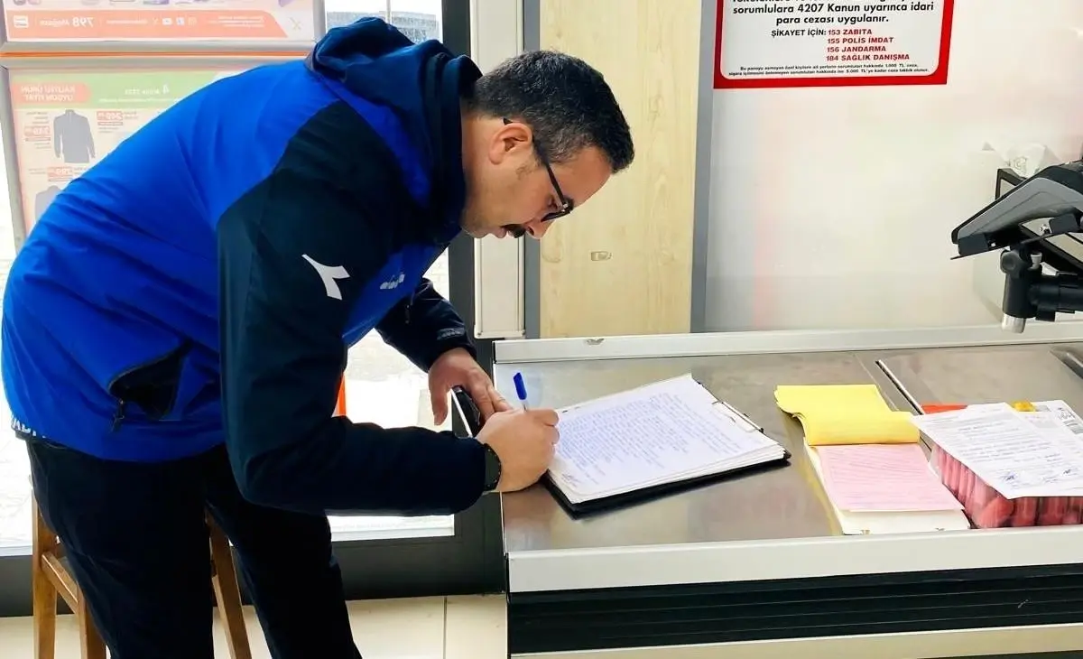 Gölcük’te Tarihi Geçmiş Gıda Ürünleri Büyük Çaplı Denetimle Yok Edildi!