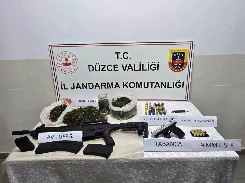 Düzce’de Uyuşturucu ve Silah Kaçakçılığına Büyük Operasyon
