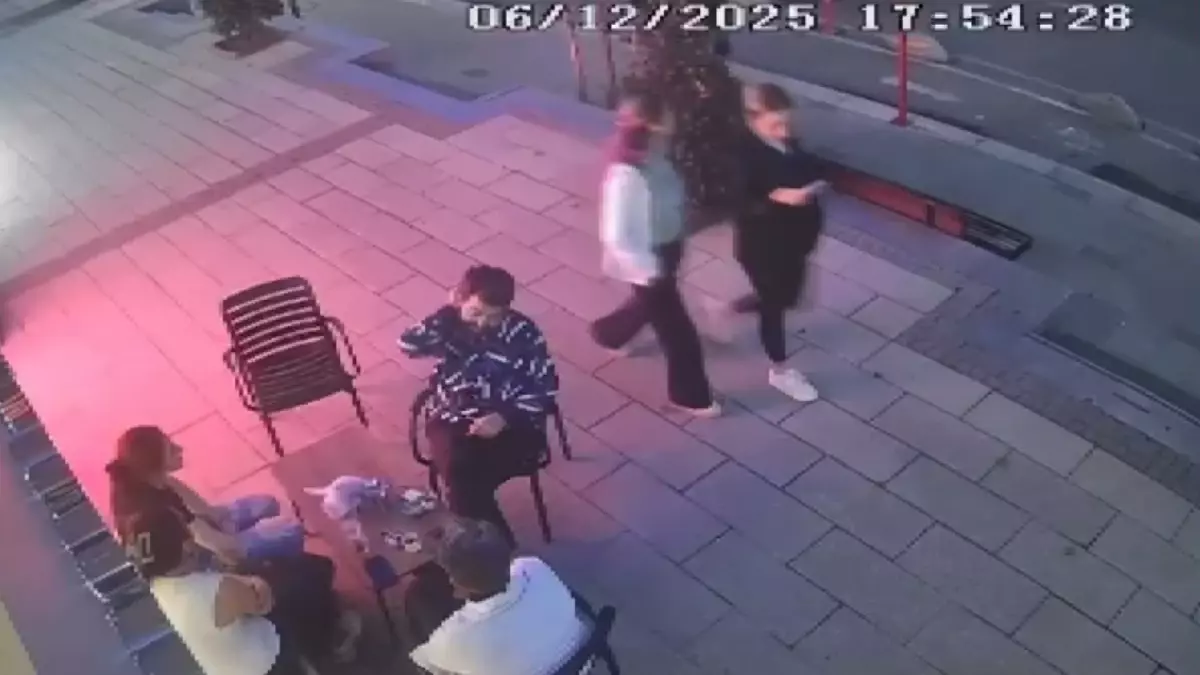 Güllü’nün Kızı Tuğyan Ülkem Gülter ve Arkadaşı Sultan Nur Ulu’nun Gözaltı Anları Güvenlik Kamerasında Görüntülendi