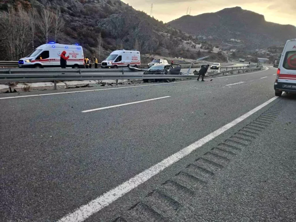 Gümüşhane’de Trafik Kazası: 4 Yaralı