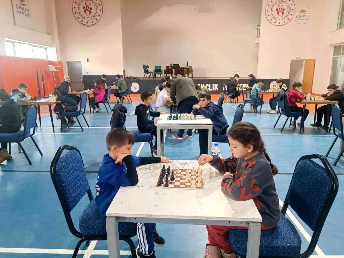 Hakkari’de Satranç İl Birinciliği Düzenlendi