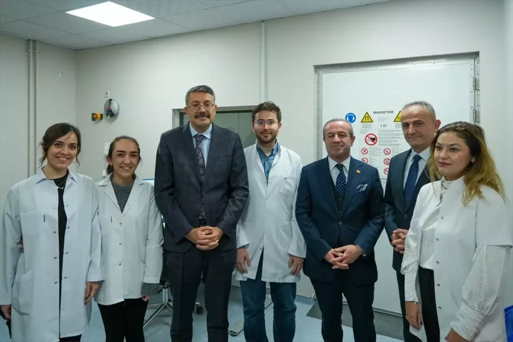 Hakkari Devlet Hastanesi’nde Son Teknoloji MR Cihazı Hizmete Sunuldu